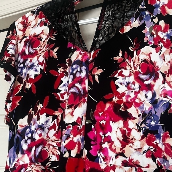 💕FLORAL A-Symmetrical Dress - Picture 4 of 6